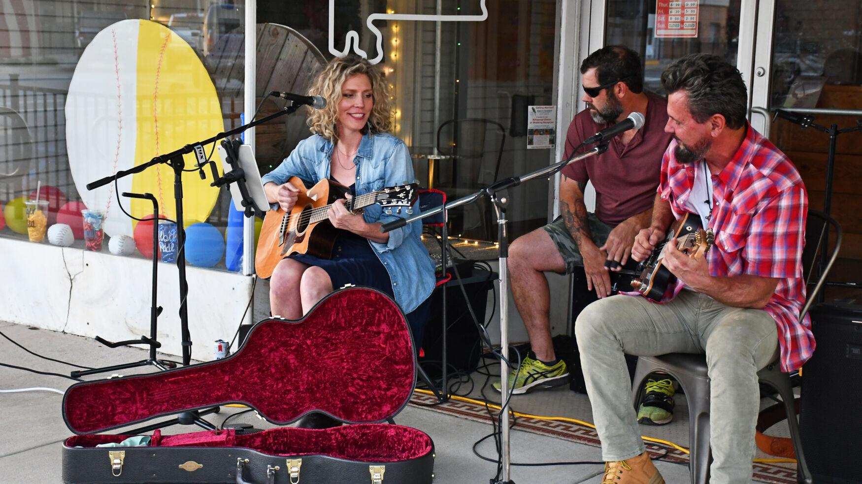 PHOTOS: Suzanne Scholz holds court at Dadeville's courthouse square